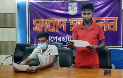 বাগেরহাটে ইউপি সদস্যের অত্যাচারে অতিষ্ট ভ্যান চালকের পরিবার বাগেরহাটে ইউপি সদস্যের অত্যাচারে অতিষ্ট ভ্যান চালকের পরিবার